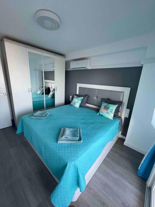 Ferienwohnung Miramar V Torrevieja Bagian luar foto
